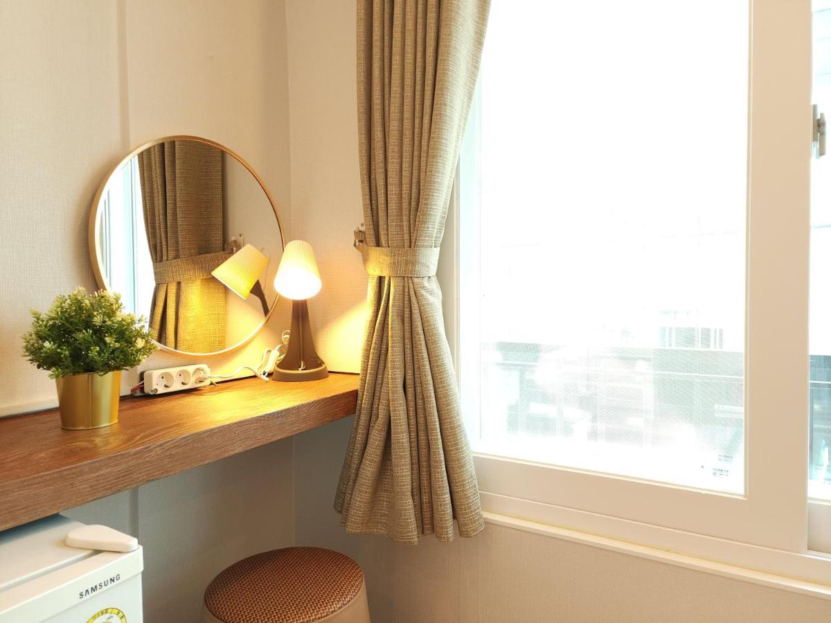Oyo Myeongdong 5 Lodge Seoul Ngoại thất bức ảnh