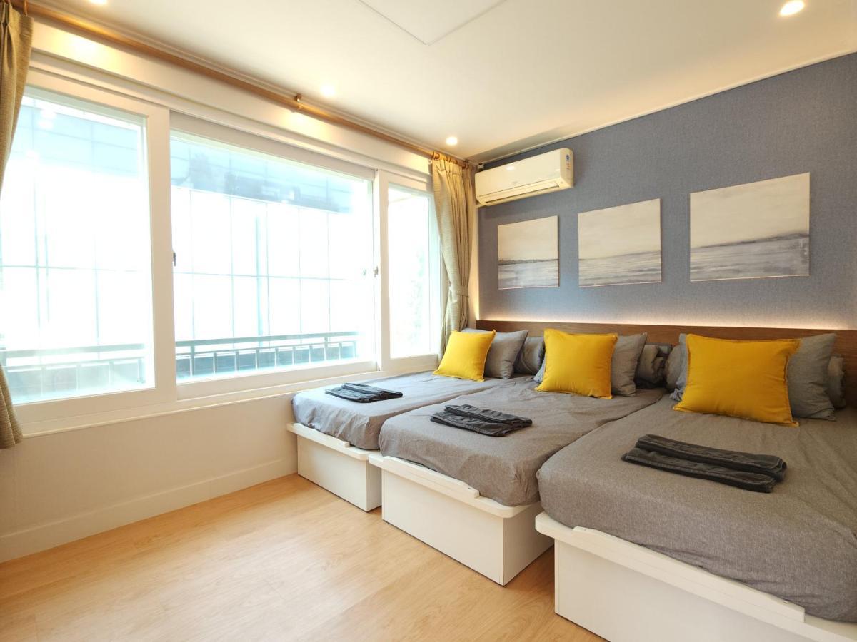 Oyo Myeongdong 5 Lodge Seoul Ngoại thất bức ảnh