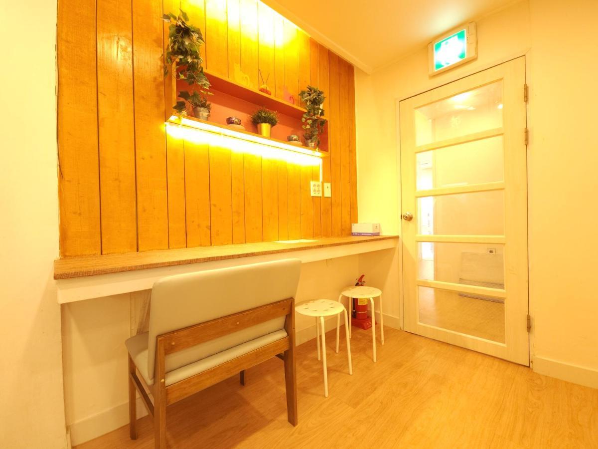 Oyo Myeongdong 5 Lodge Seoul Ngoại thất bức ảnh
