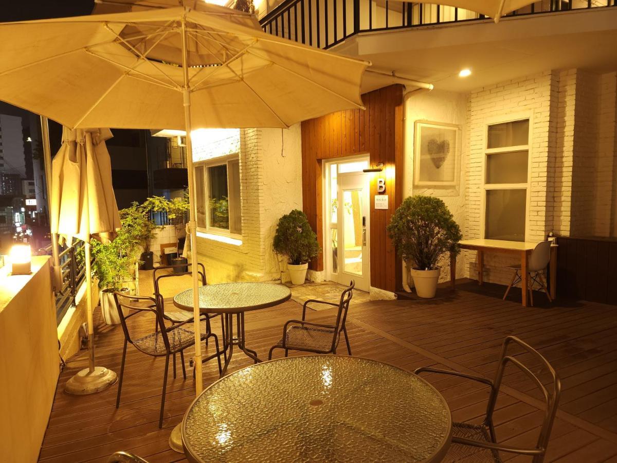 Oyo Myeongdong 5 Lodge Seoul Ngoại thất bức ảnh