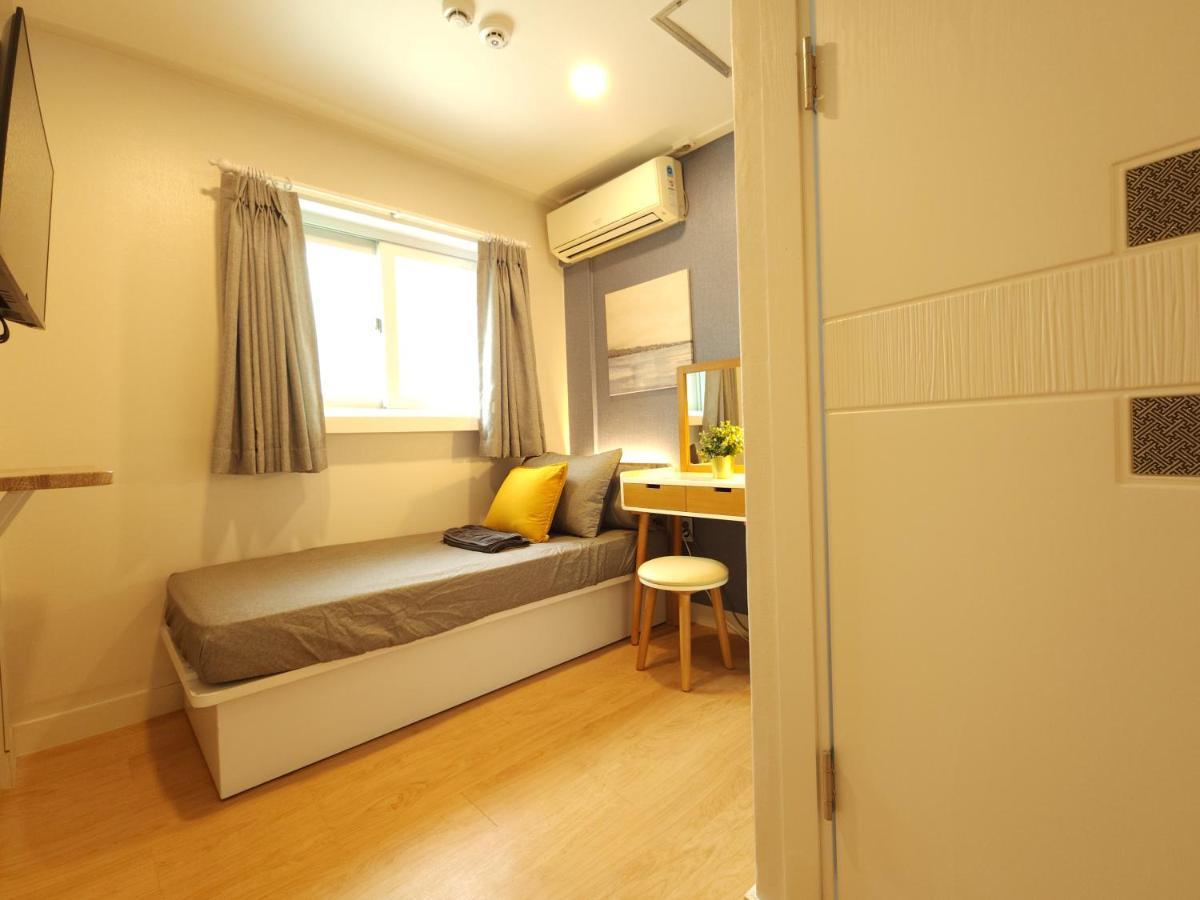 Oyo Myeongdong 5 Lodge Seoul Ngoại thất bức ảnh