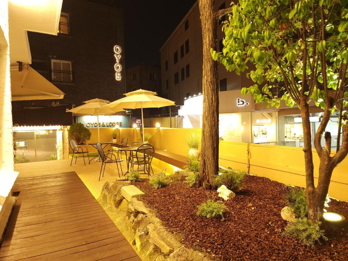 Oyo Myeongdong 5 Lodge Seoul Ngoại thất bức ảnh