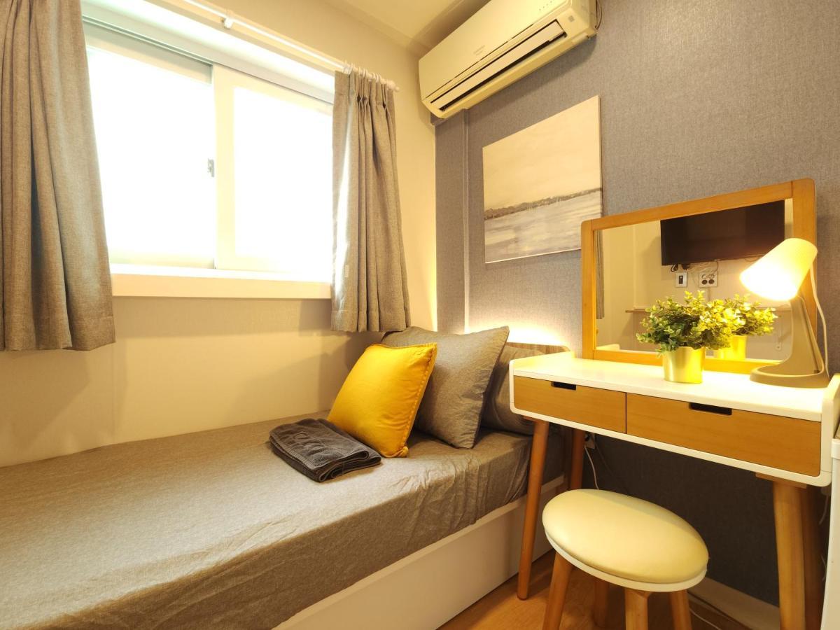 Oyo Myeongdong 5 Lodge Seoul Ngoại thất bức ảnh